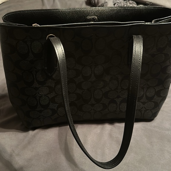 Coach Black Signature Tote - Picture 15 of 15